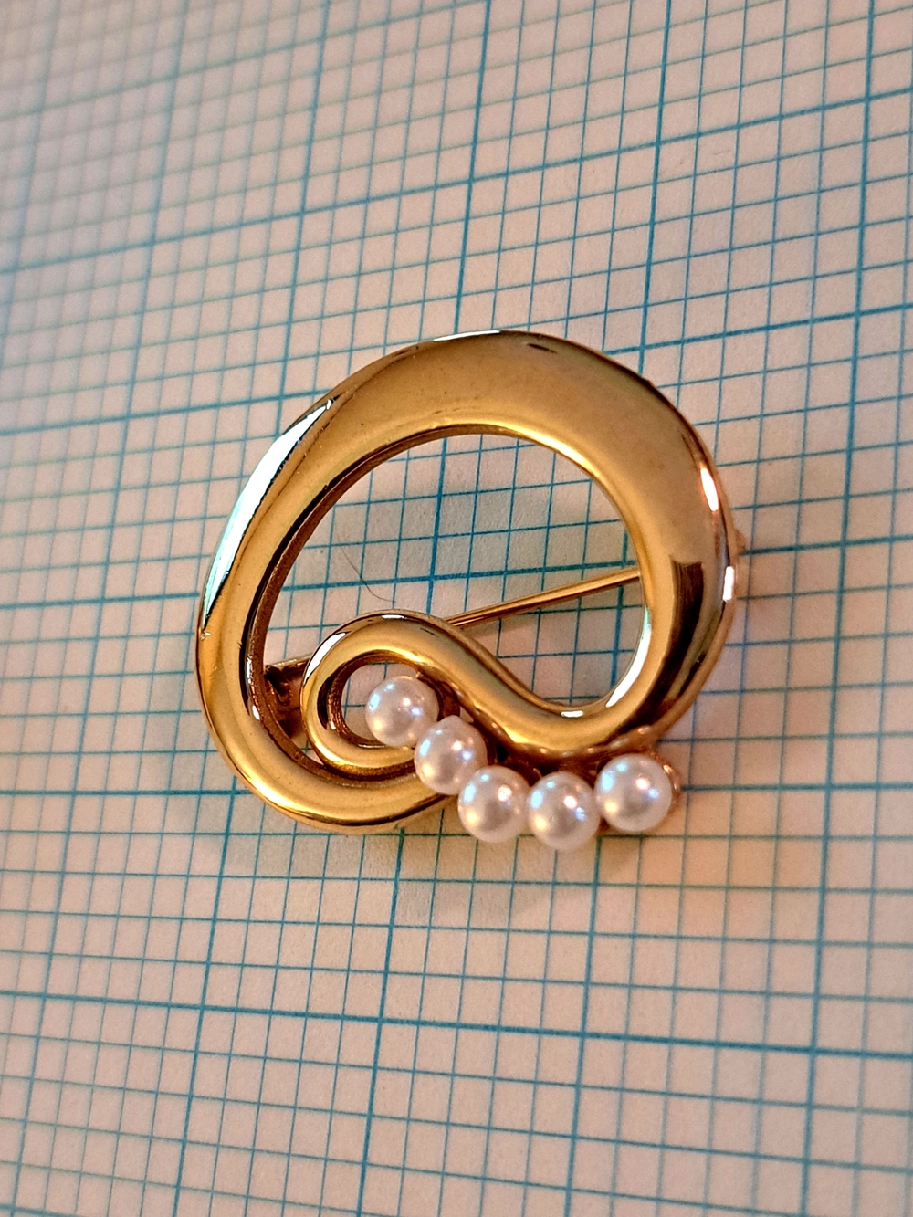 Gold-Tone Pearl Accent Swirl Brooch Pin